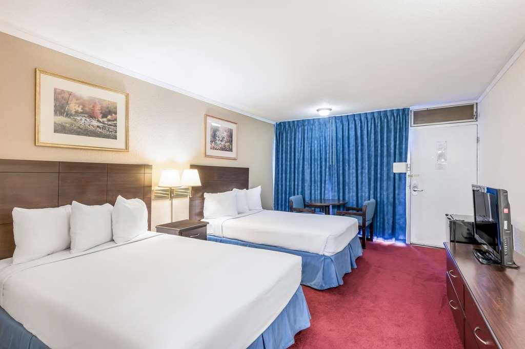 Americas Best Value Inn St. Joseph At I-29 Chambre photo