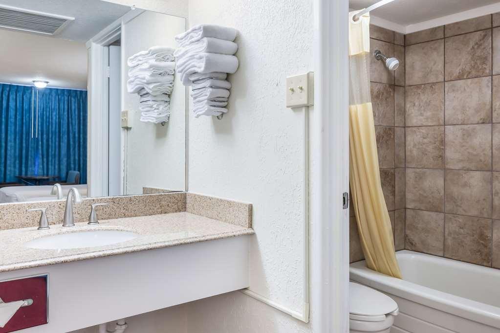 Americas Best Value Inn St. Joseph At I-29 Extérieur photo