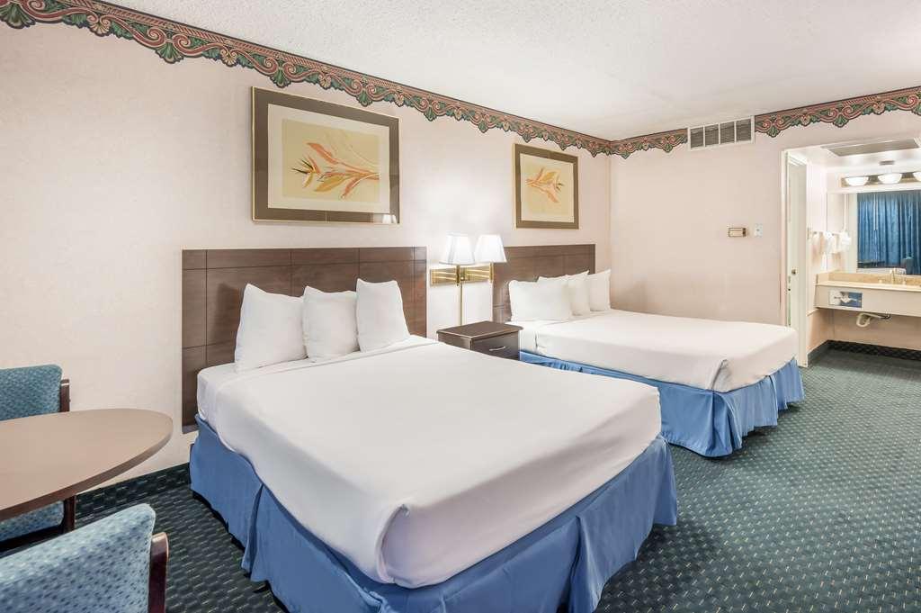 Americas Best Value Inn St. Joseph At I-29 Chambre photo