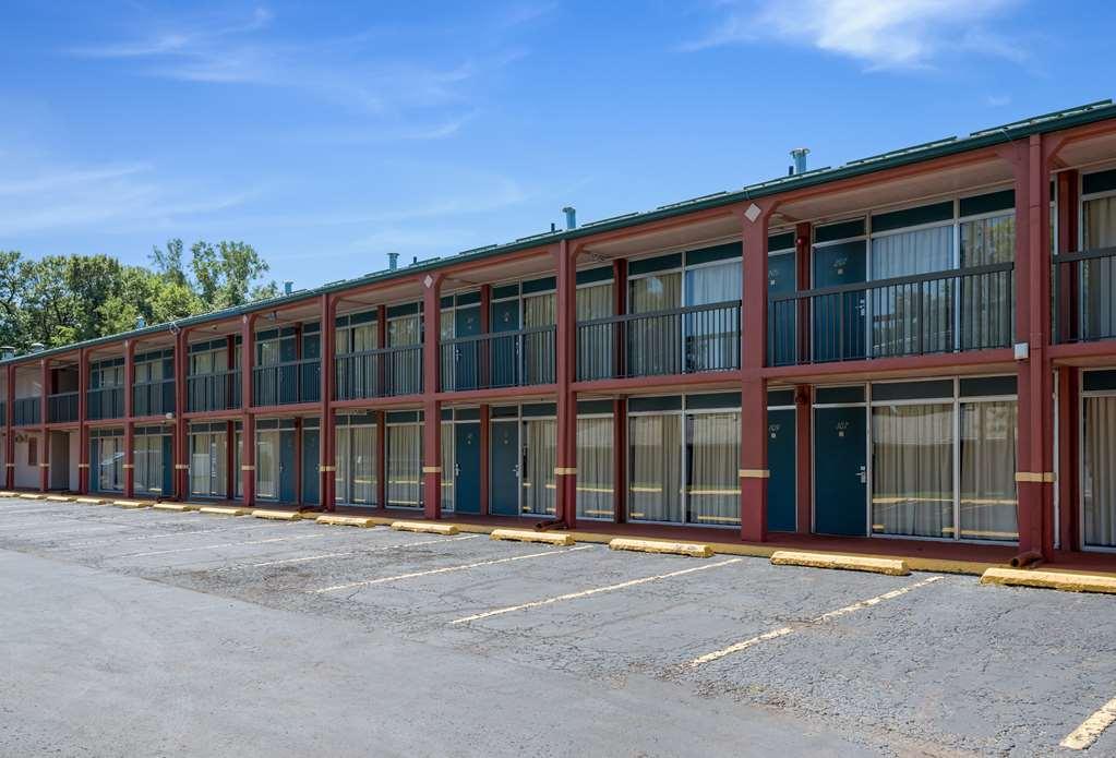 Americas Best Value Inn St. Joseph At I-29 Extérieur photo