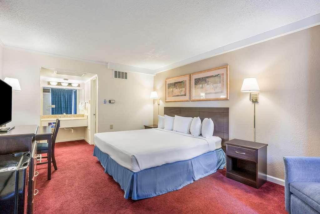 Americas Best Value Inn St. Joseph At I-29 Chambre photo